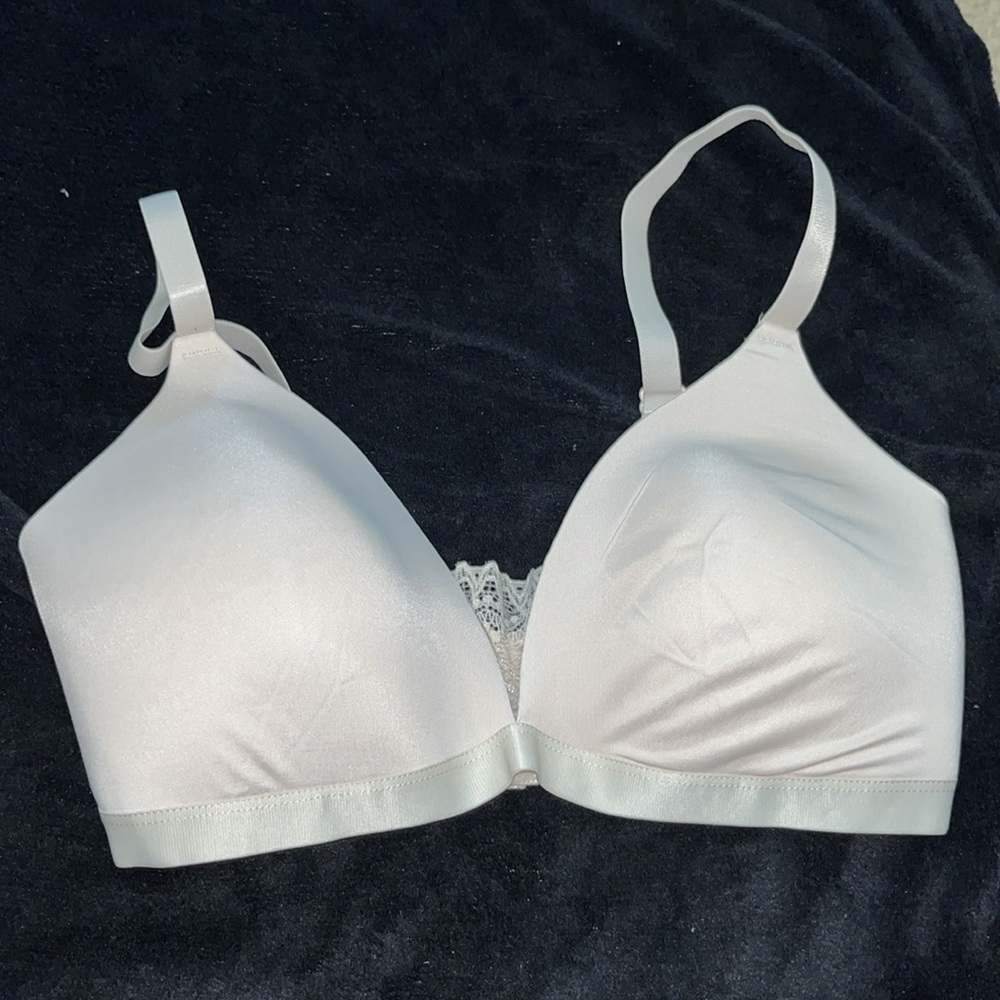True by Rue21 Lace wireless push up bra - Picture 3 of 9